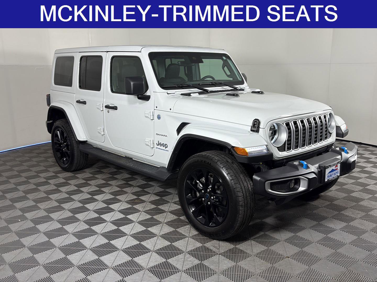 Used 2024 Jeep Wrangler Sahara w/ Technology Group image 2