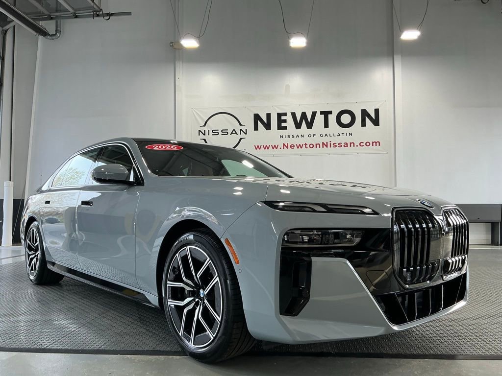 Used 2026 BMW 740i xDrive image 33