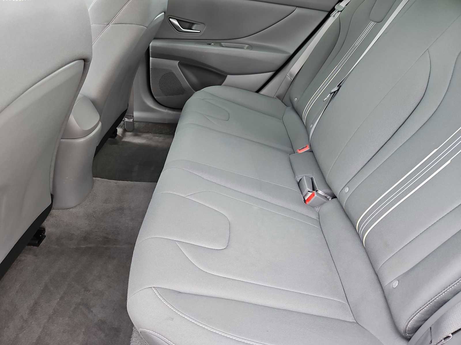 Certified 2023 Hyundai Elantra SEL w/ Convenience Package image 19