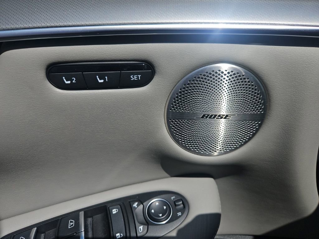 Used 2023 INFINITI QX50 Luxe AWD/4WD image 18
