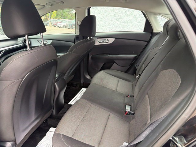 Used 2022 Kia Forte LXS FWD image 17
