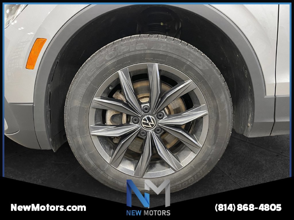 Used 2023 Volkswagen Tiguan SE w/ Panoramic Sunroof Package AWD/4WD image 15