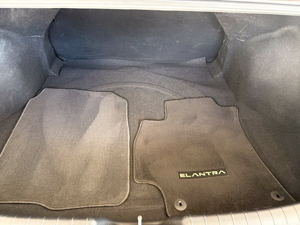 Used 2022 Hyundai Elantra SEL w/ Cargo Package FWD image 31