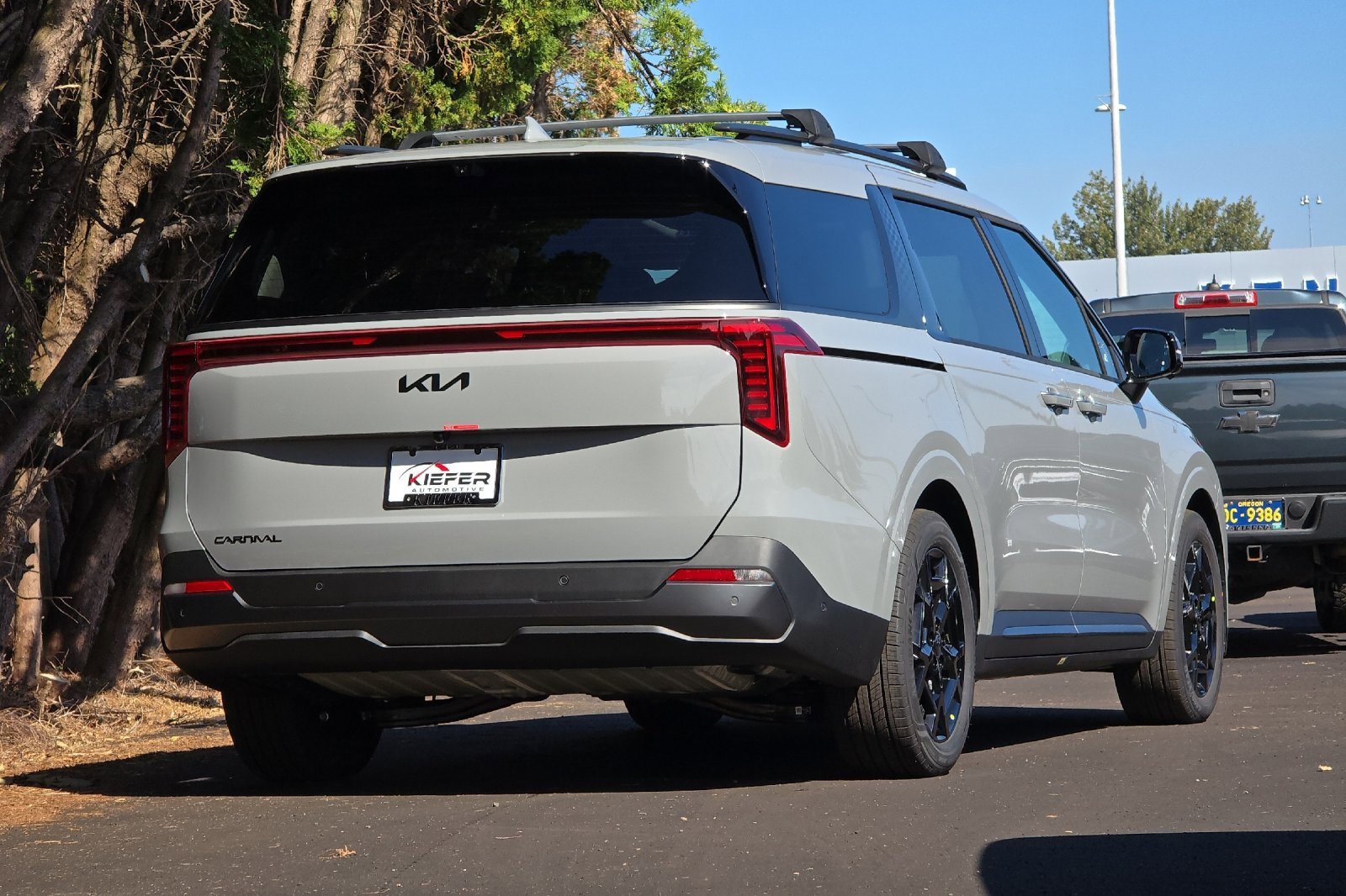 New 2026 Kia Carnival SX Prestige image 3