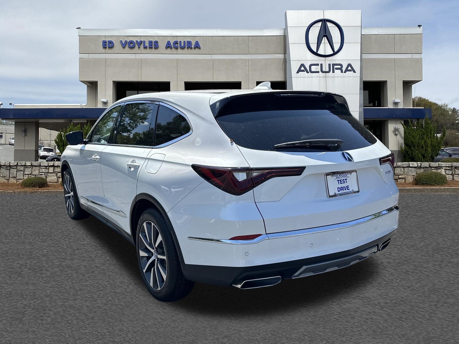 Certified 2026 Acura MDX w/ Technology Package FWD image 7