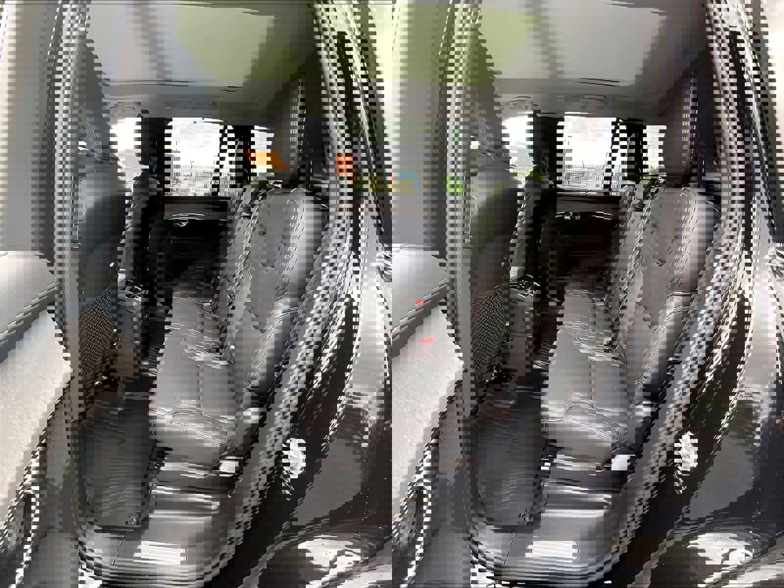 New 2026 Volvo XC90 T8 Ultra w/ Protection Package AWD/4WD image 12