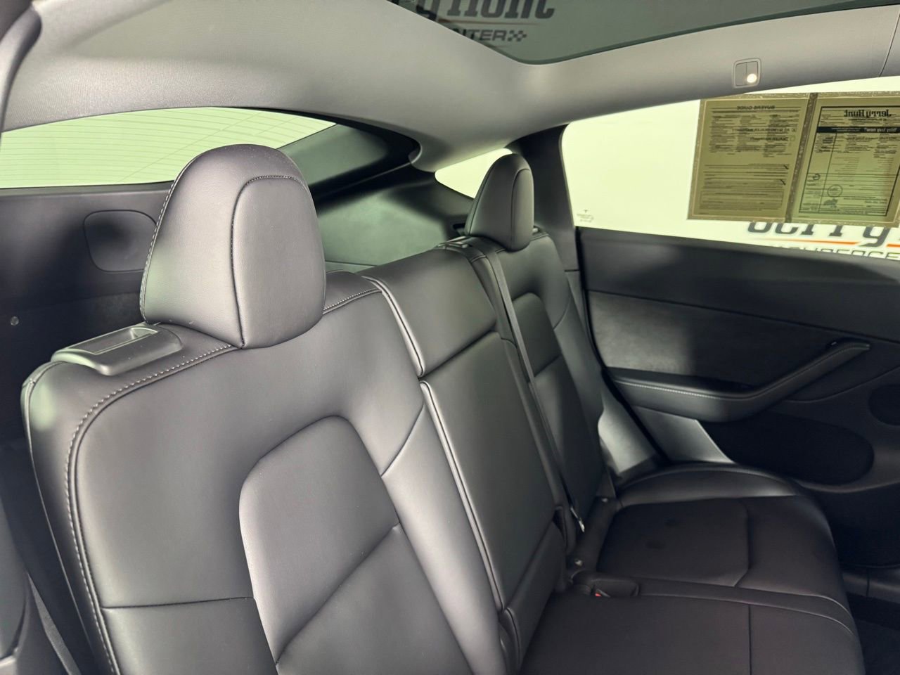 Used 2022 Tesla Model Y Long Range image 21