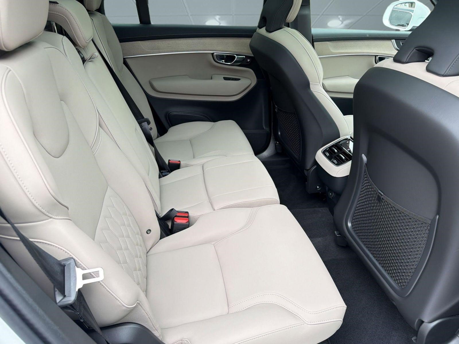 New 2026 Volvo XC90 B6 Plus w/ Protection Package AWD/4WD image 29