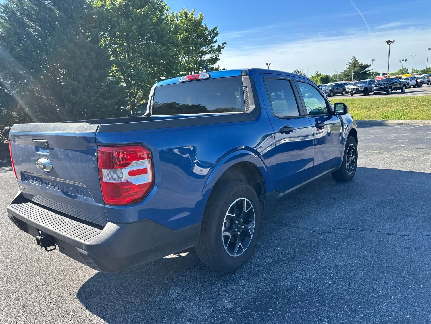 Used 2024 Ford Maverick XL FWD image 3