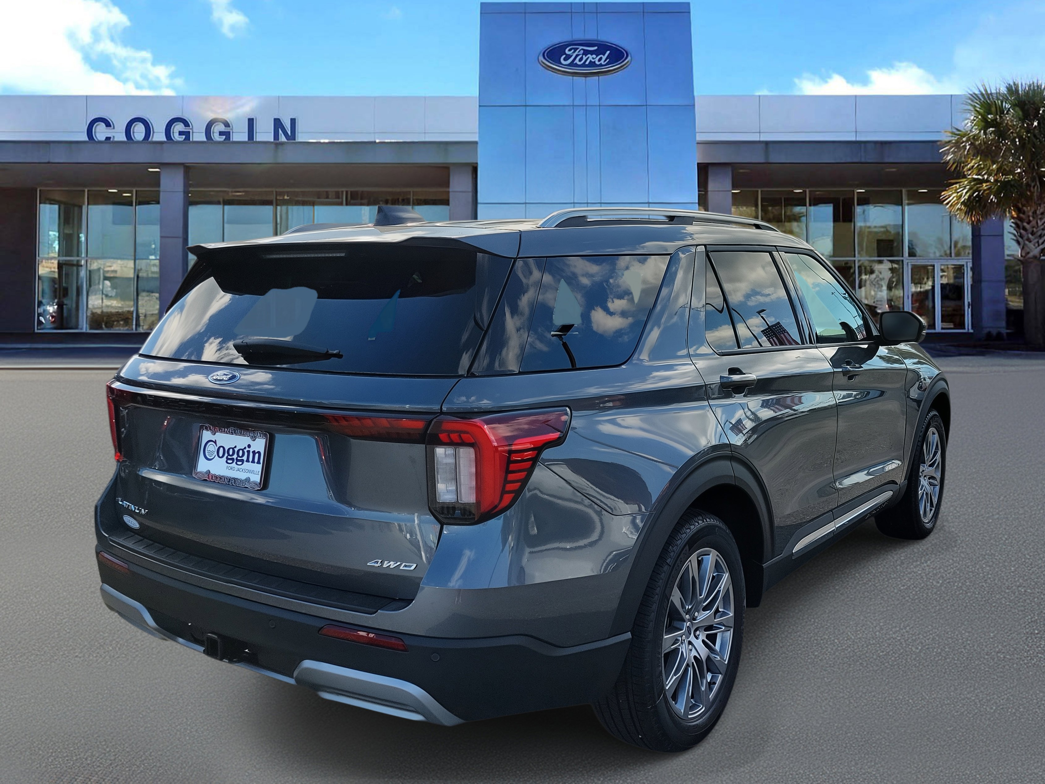 New 2026 Ford Explorer Platinum image 3