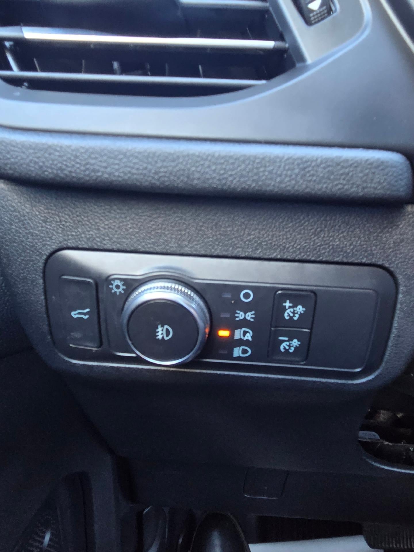 Used 2020 Ford Escape SEL AWD/4WD image 15