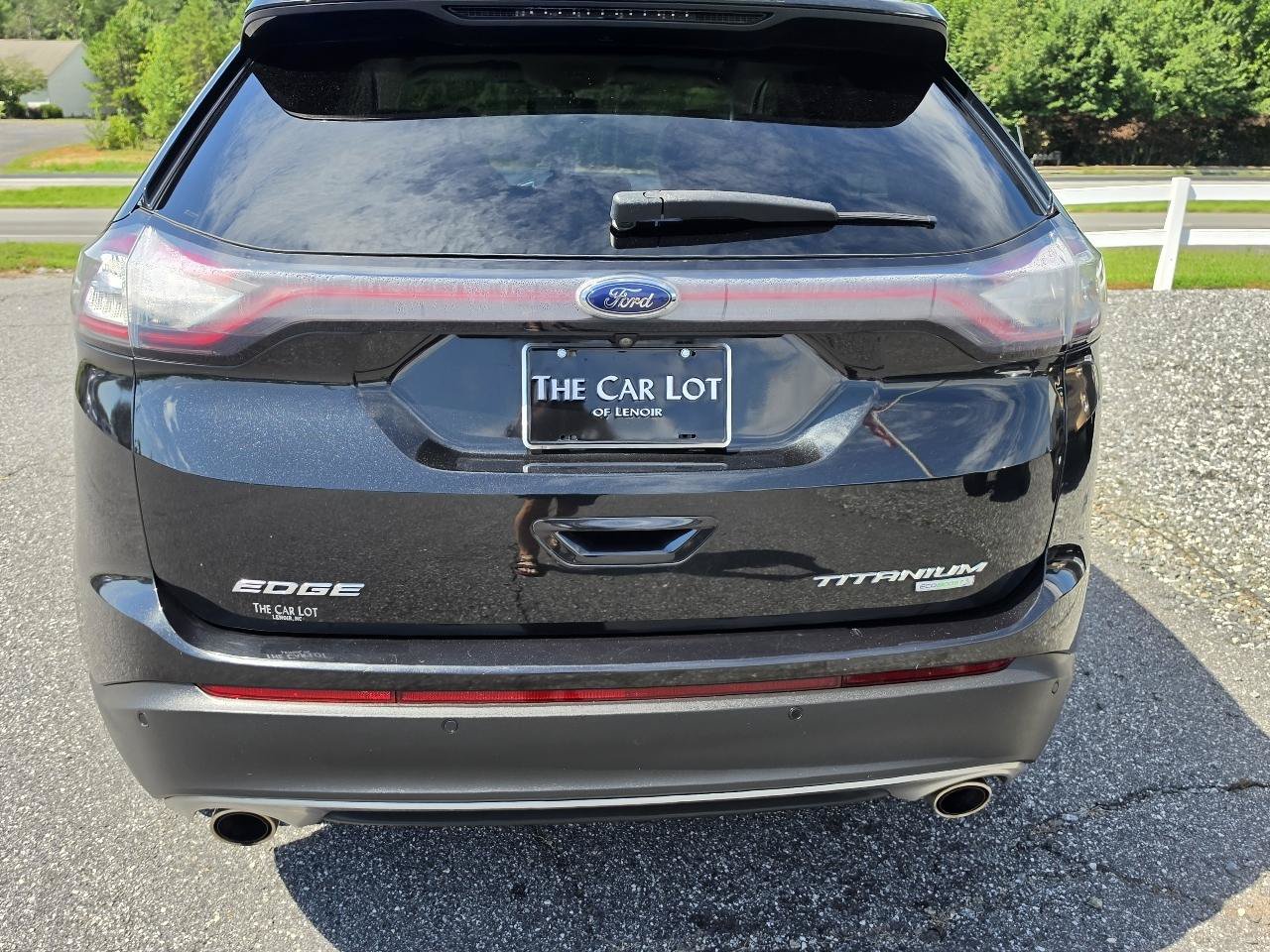 Used 2015 Ford Edge Titanium w/ Technology Package FWD image 5