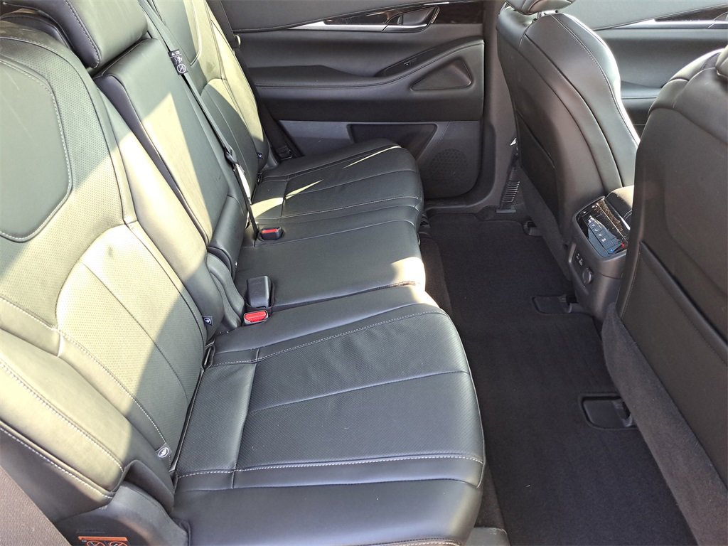 Used 2023 INFINITI QX60 Pure image 28