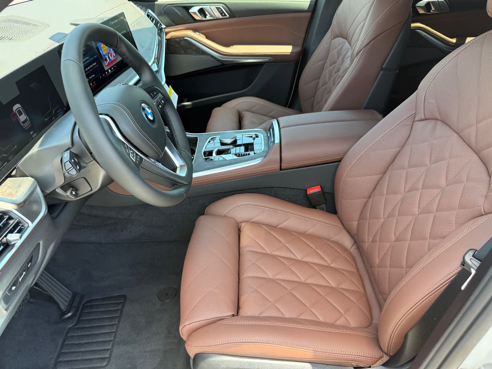 New 2026 BMW X5 xDrive50e w/ Climate Comfort Package AWD/4WD image 12