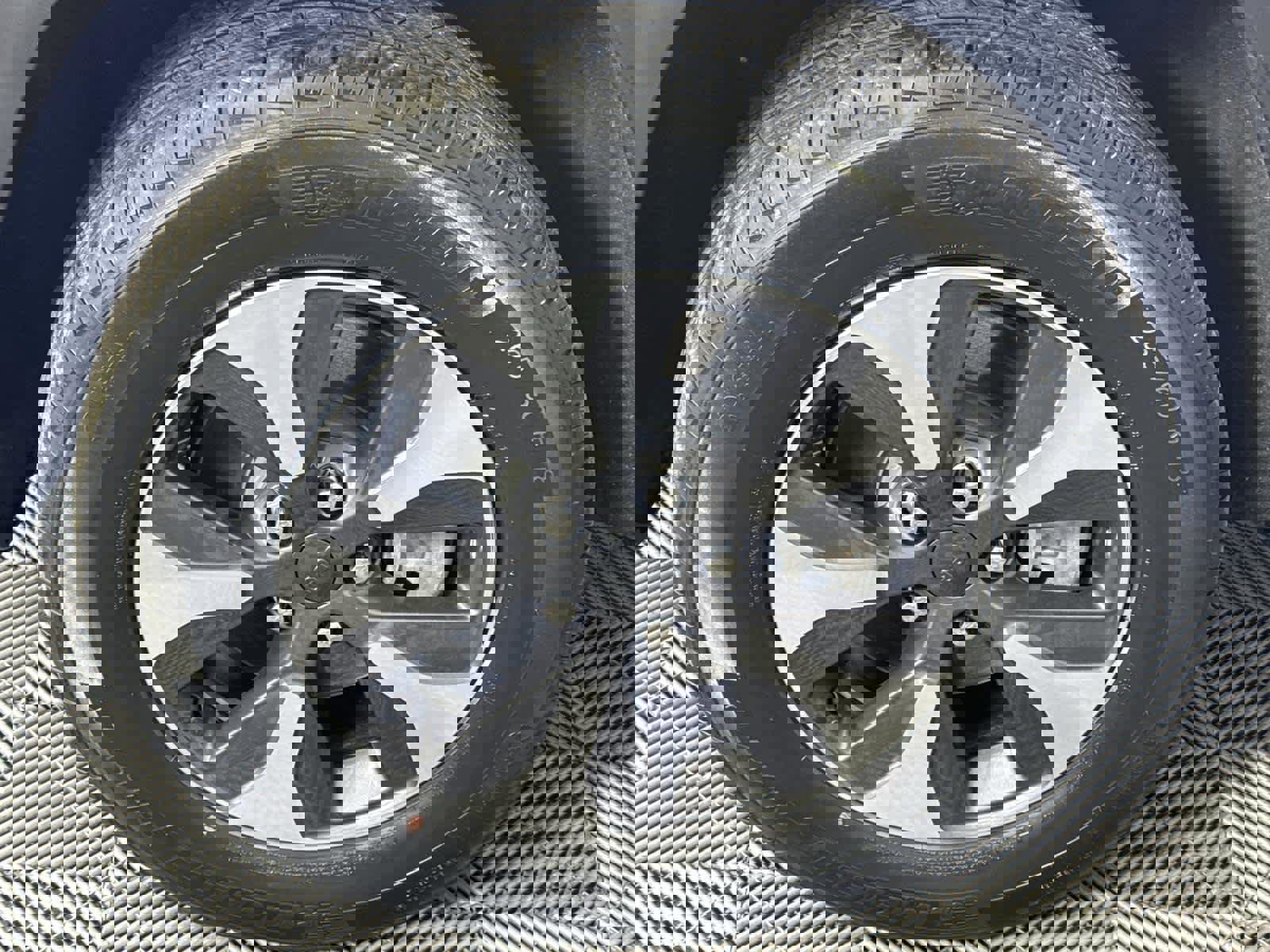 Used 2022 Jeep Grand Cherokee Limited 4xe image 8