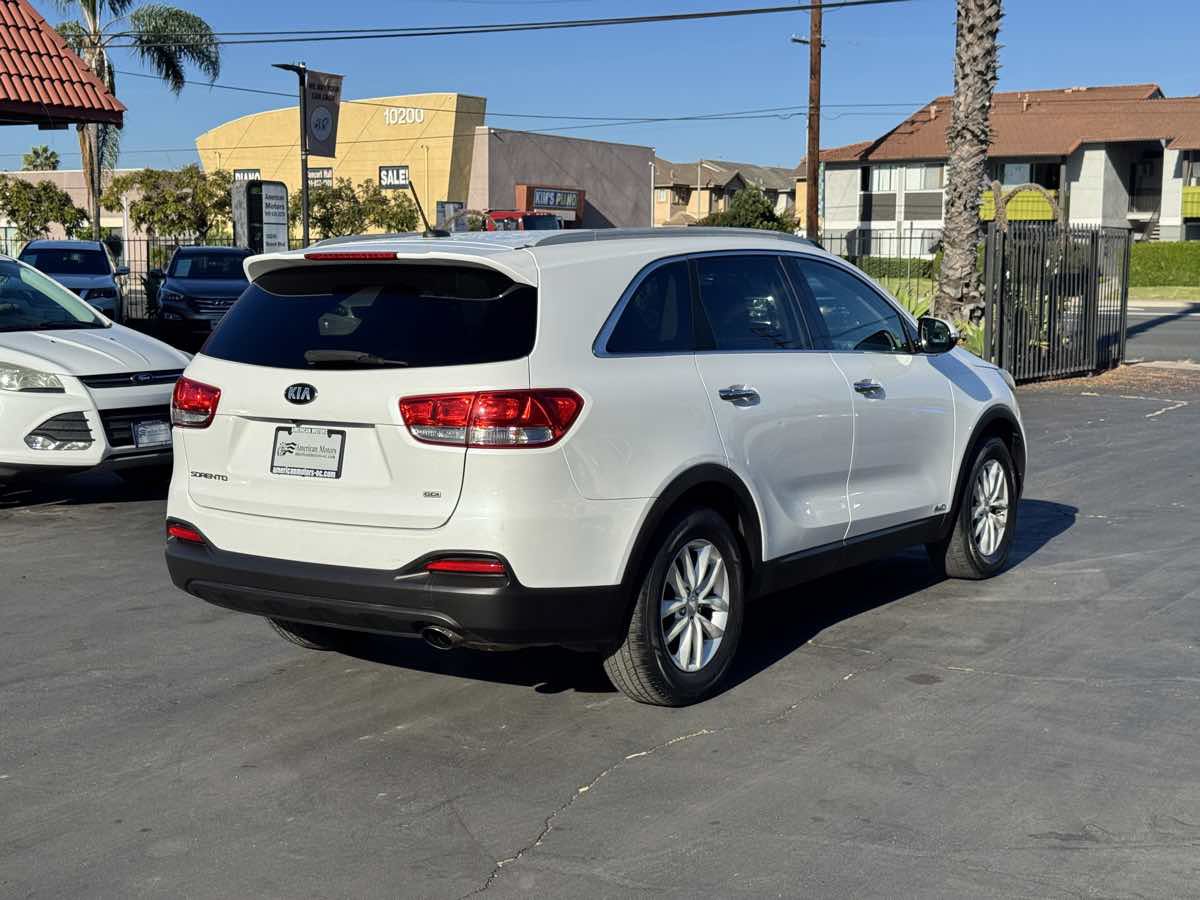 Used 2016 Kia Sorento AWD image 6