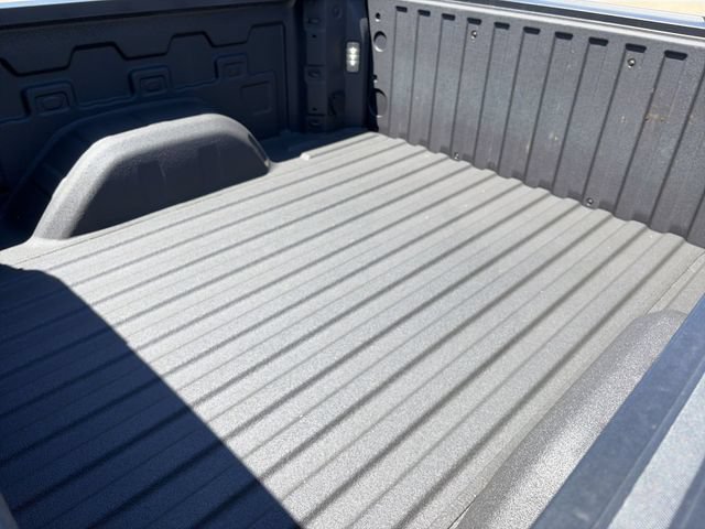 Used 2025 Chevrolet Silverado 1500 Custom Trail Boss AWD/4WD image 21