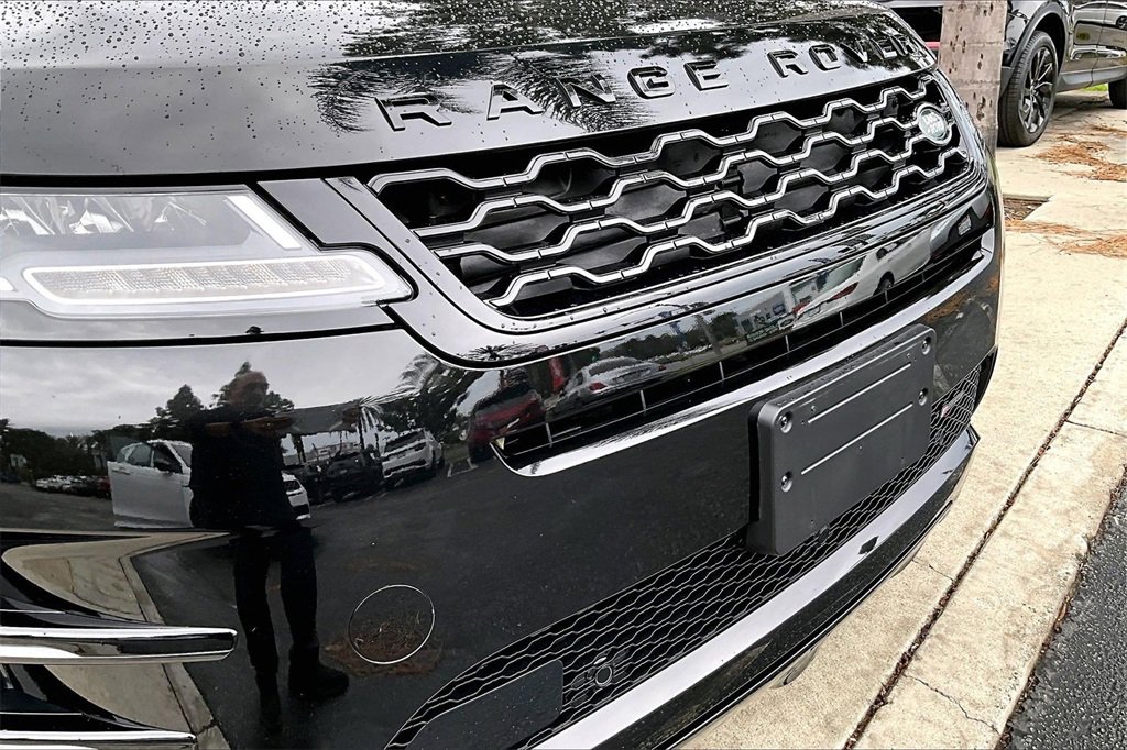 Used 2023 Land Rover Range Rover Evoque R-Dynamic S image 31