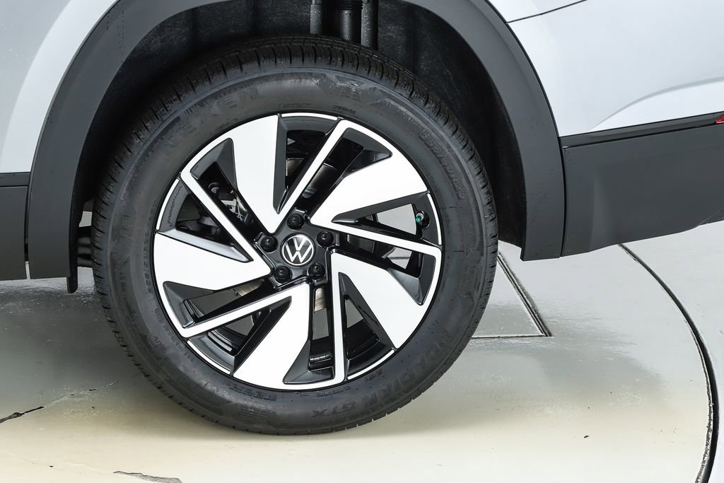 New 2026 Volkswagen Atlas SE image 45