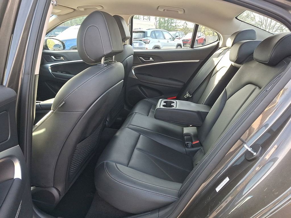 Used 2025 Genesis G70 2.5T image 20