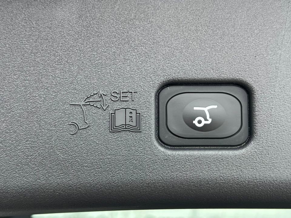 New 2026 Lincoln Nautilus Premier w/ Equipment Group 102A AWD/4WD image 30