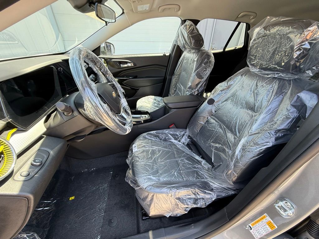 New 2026 Chevrolet Trax LT w/ Driver Confidence Package FWD image 9