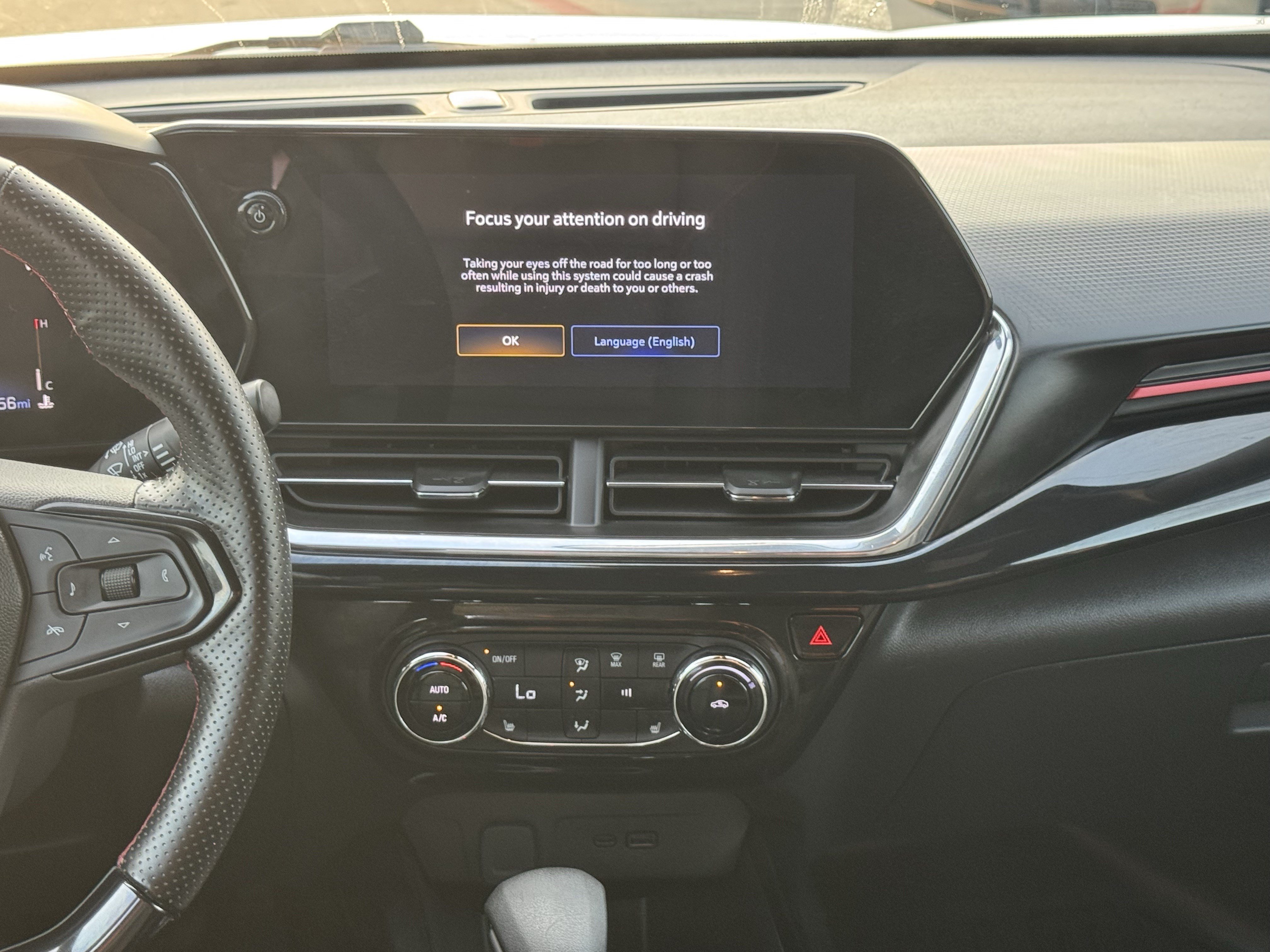 Used 2025 Chevrolet Trax RS w/ Driver Confidence Package FWD image 16