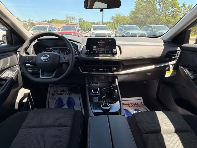 New 2026 Nissan Rogue SV w/ Cold Weather Package AWD/4WD image 20