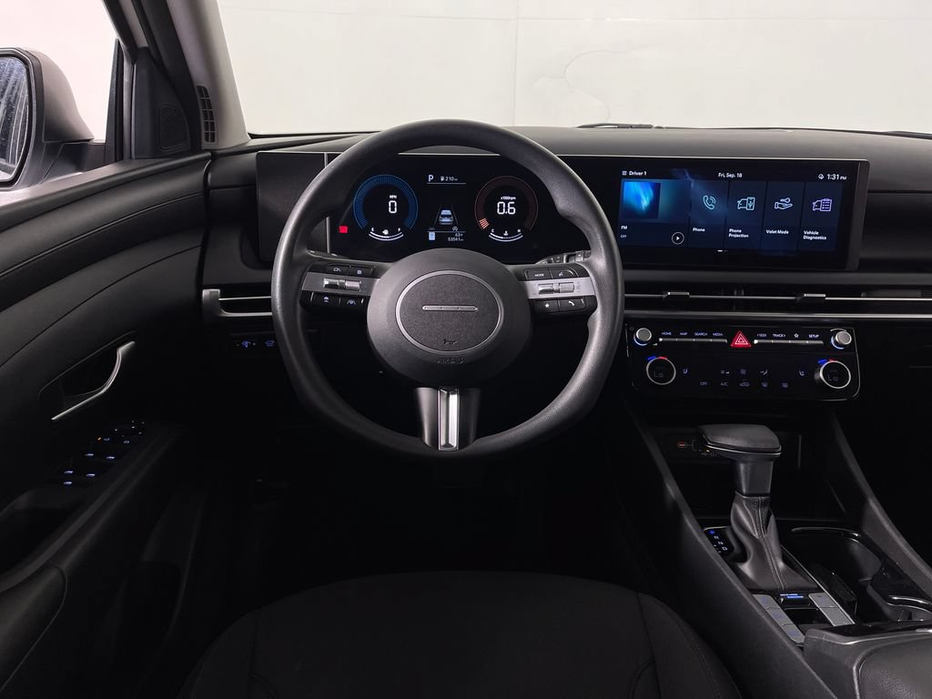 Certified 2025 Hyundai Tucson SEL AWD/4WD image 16