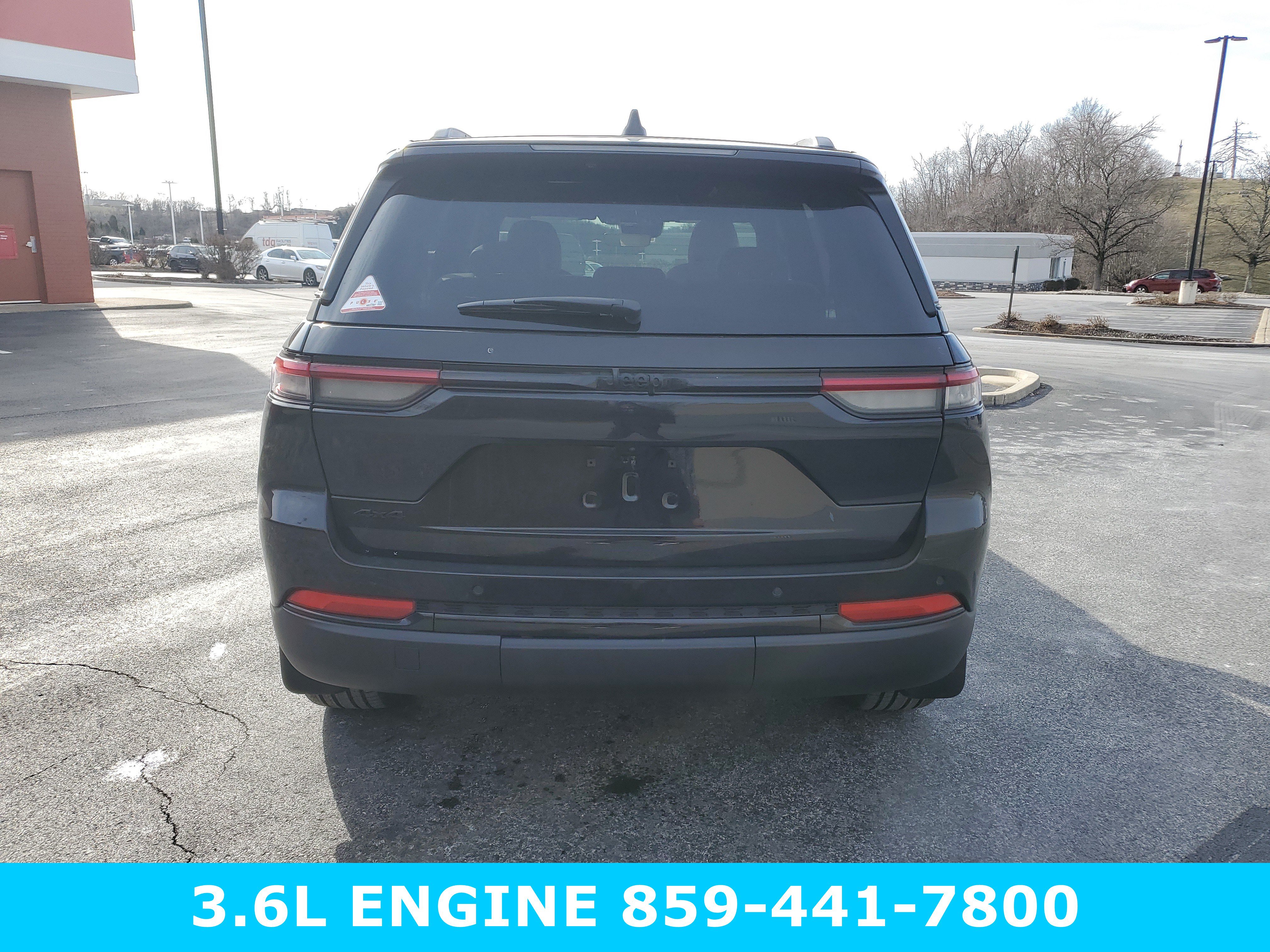 New 2025 Jeep Grand Cherokee Limited w/ Trailer Tow Package AWD/4WD image 5