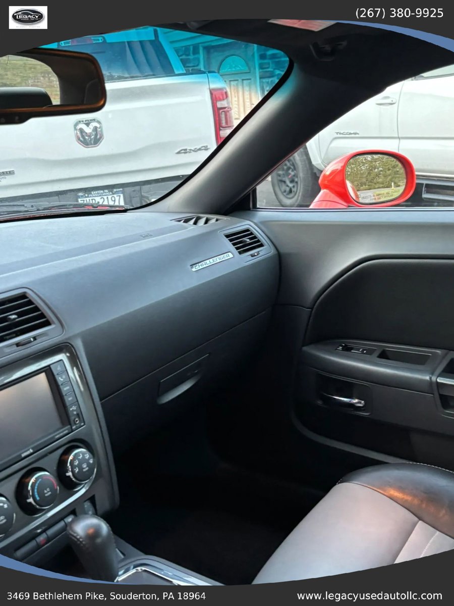 Used 2009 Dodge Challenger R/T RWD image 33