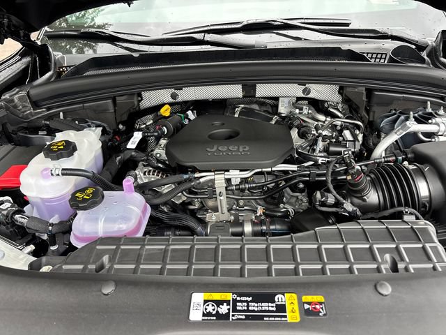 New 2027 Jeep Grand Cherokee Limited AWD/4WD image 32