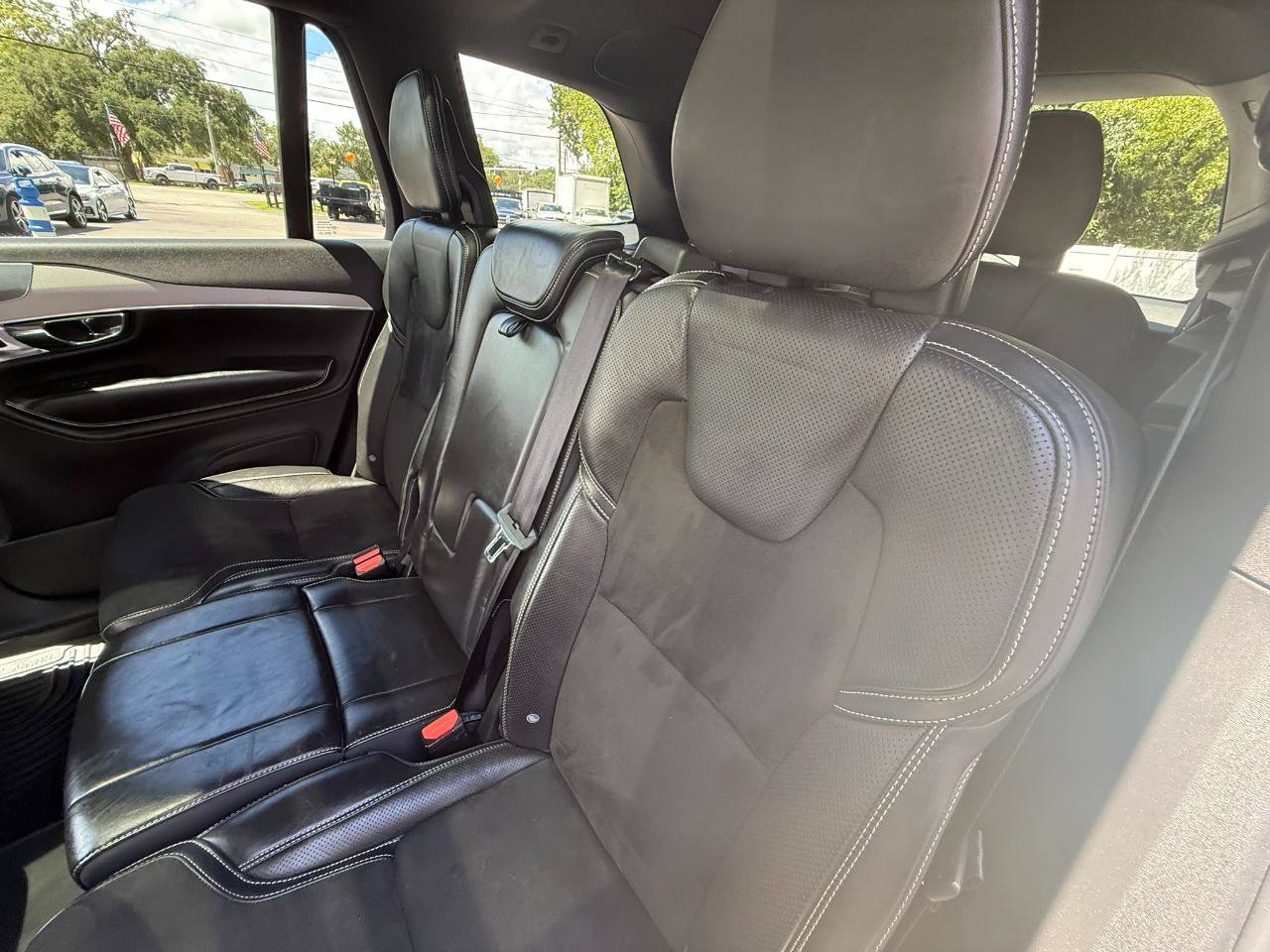Used 2016 Volvo XC90 T6 R-Design w/ Protection Package Plus AWD/4WD image 24