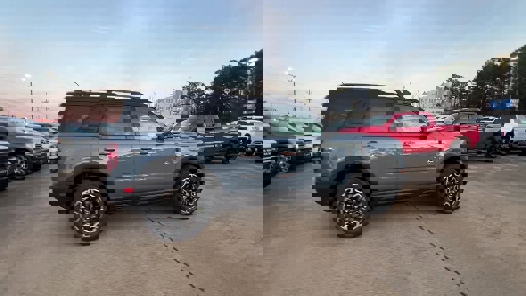 New 2025 Ford Bronco Sport Outer Banks image 13