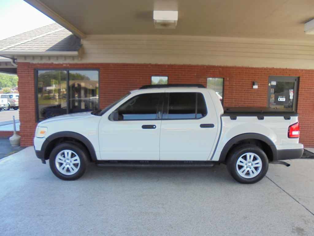 Used 2010 Ford Explorer Sport Trac XLT RWD image 1