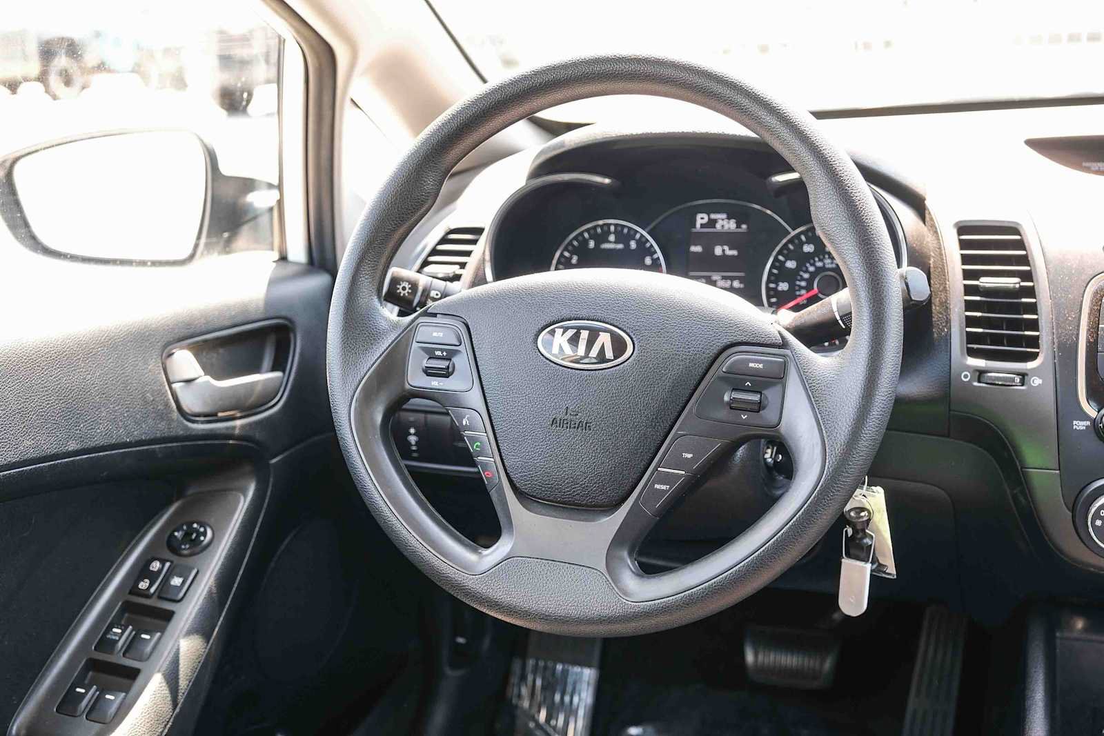 Used 2017 Kia Forte LX FWD image 15