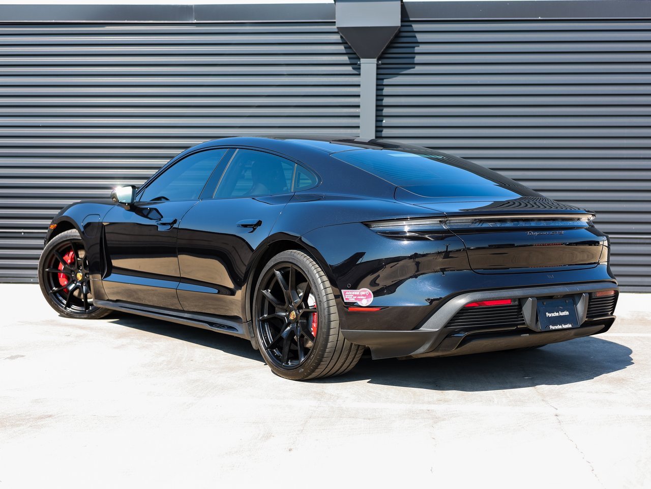 Used 2024 Porsche Taycan GTS image 3