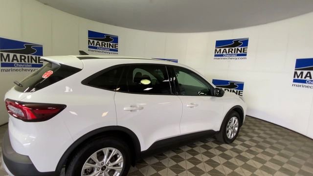 Used 2025 Ford Escape Active FWD image 2