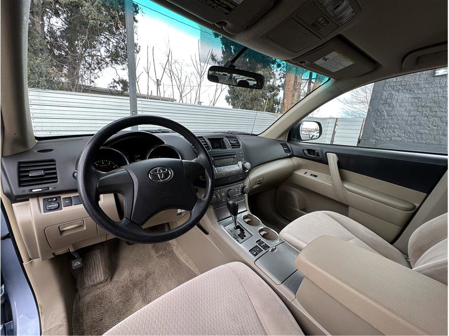 Used 2010 Toyota Highlander AWD - Colorado Owned image 13