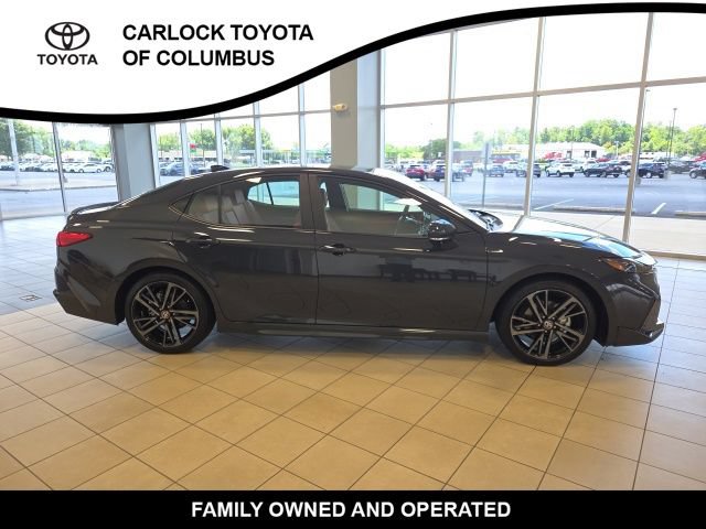 Used 2025 Toyota Camry XSE FWD image 7