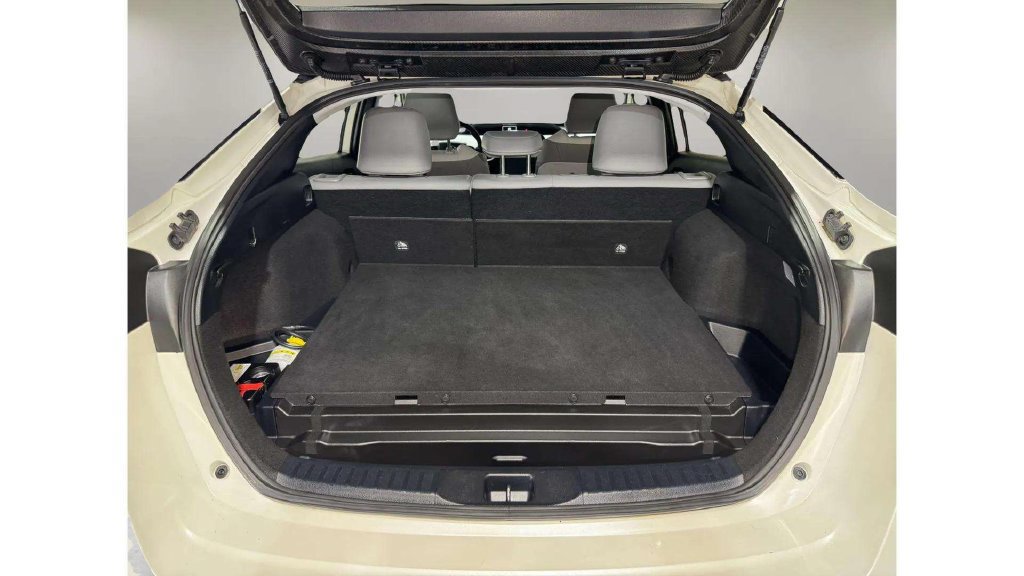 Used 2020 Toyota Prius Prime XLE FWD image 25