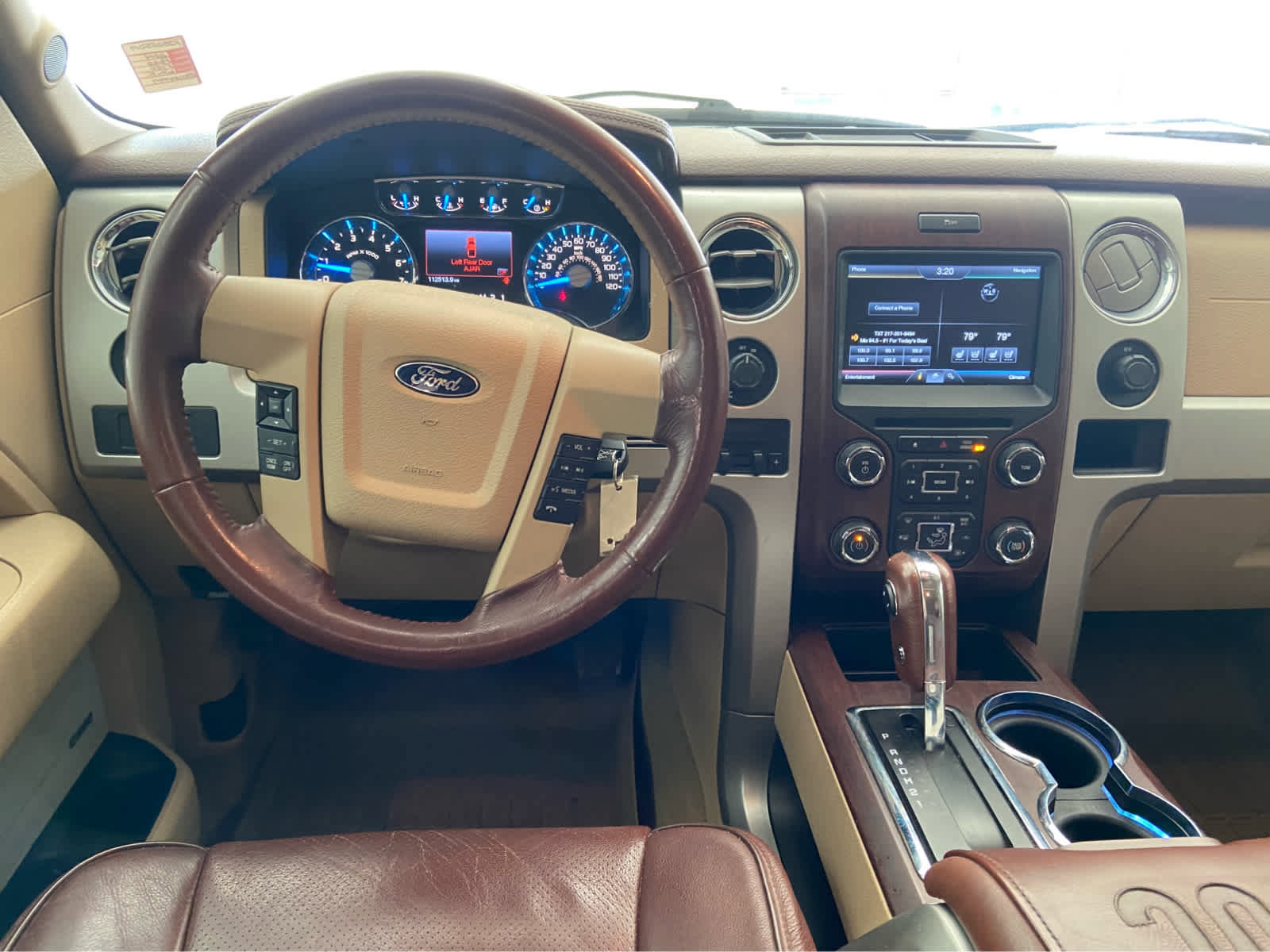 Used 2014 Ford F150 King Ranch w/ King Ranch Luxury Package RWD image 20