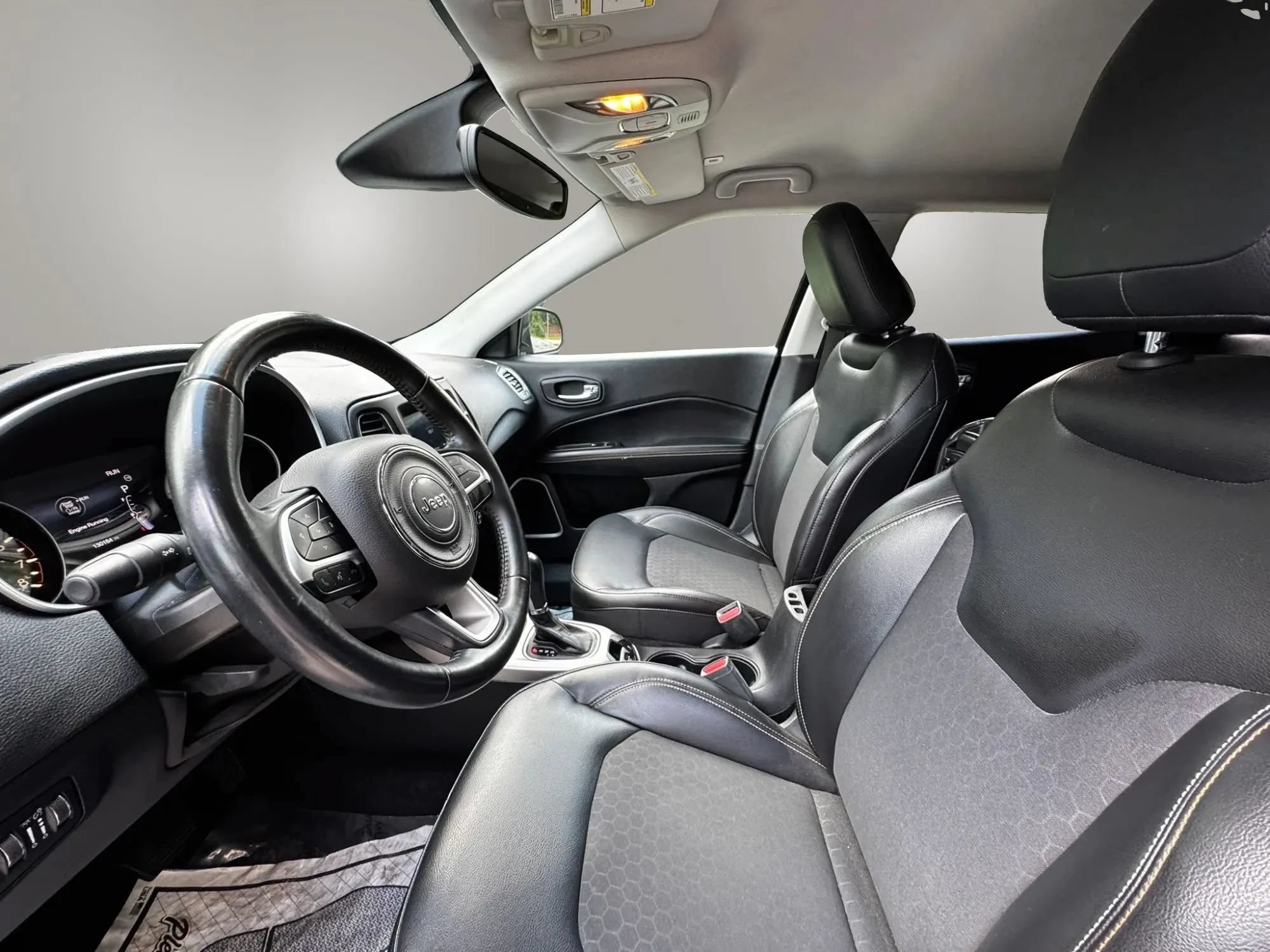 Used 2018 Jeep Compass Latitude w/ Popular Equipment Group FWD image 13