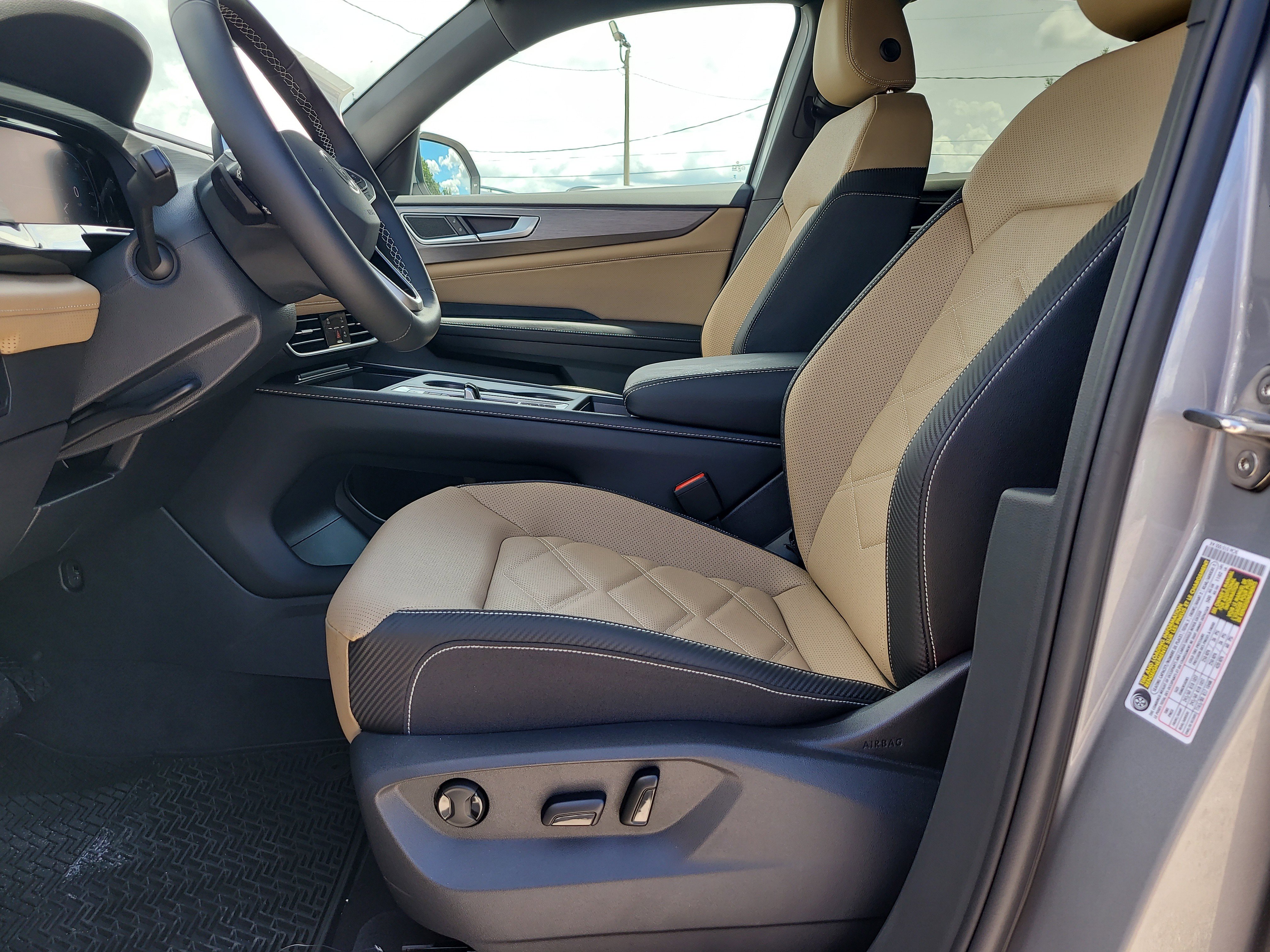 New 2026 Volkswagen Atlas Cross Sport SE image 18