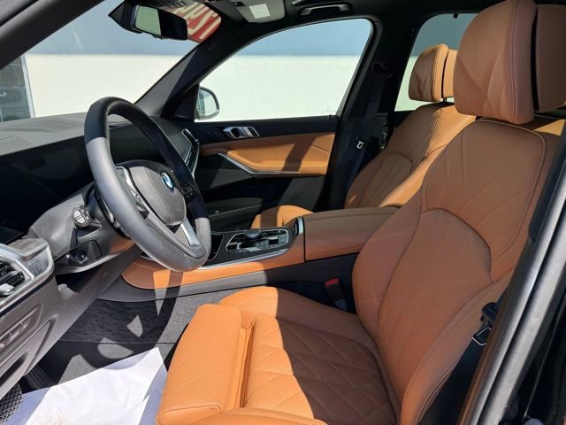 Used 2026 BMW X5 xDrive50e image 8