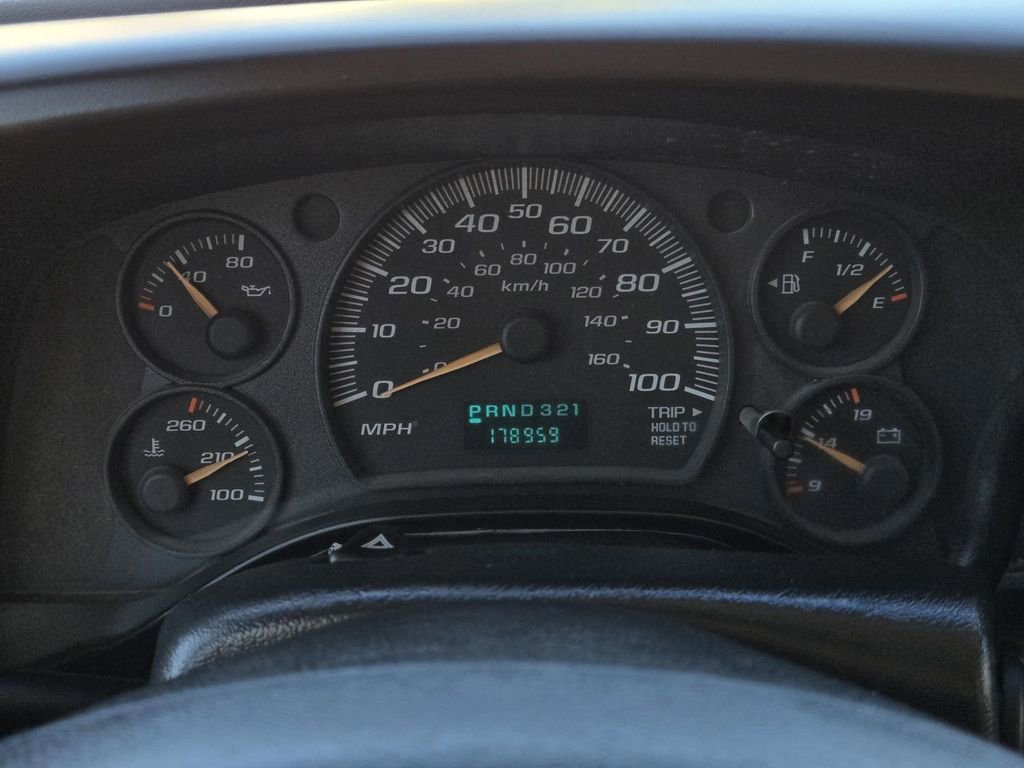 Used 2005 Chevrolet Express 3500 image 23