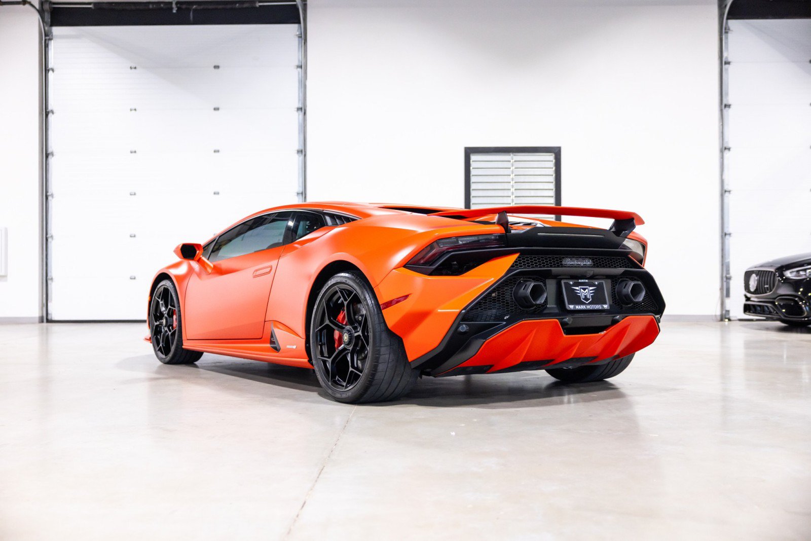 Used 2023 Lamborghini Huracan Tecnica RWD image 6