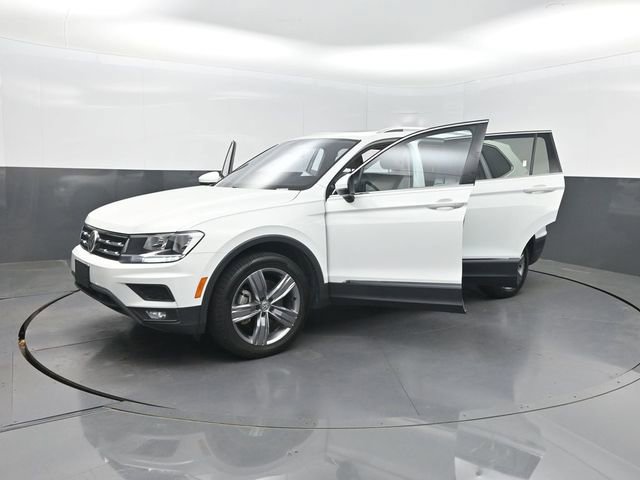 Used 2021 Volkswagen Tiguan SEL AWD/4WD image 36