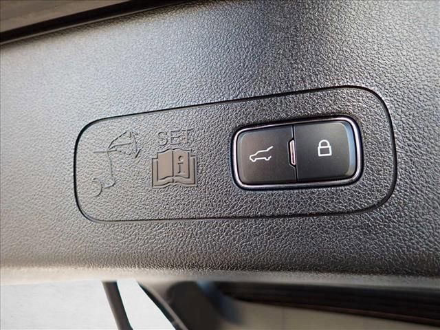 Used 2023 Lincoln Aviator Reserve AWD/4WD image 9