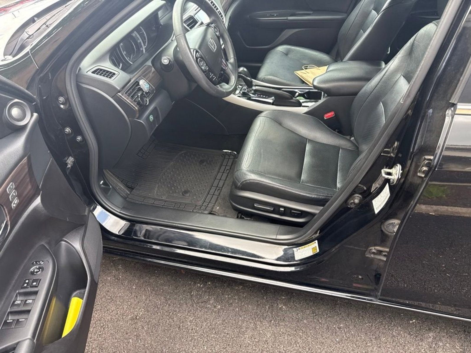 Used 2016 Honda Accord EX-L image 13